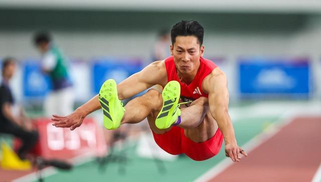 年世锦赛王, 他们是高兴, 为中国男子