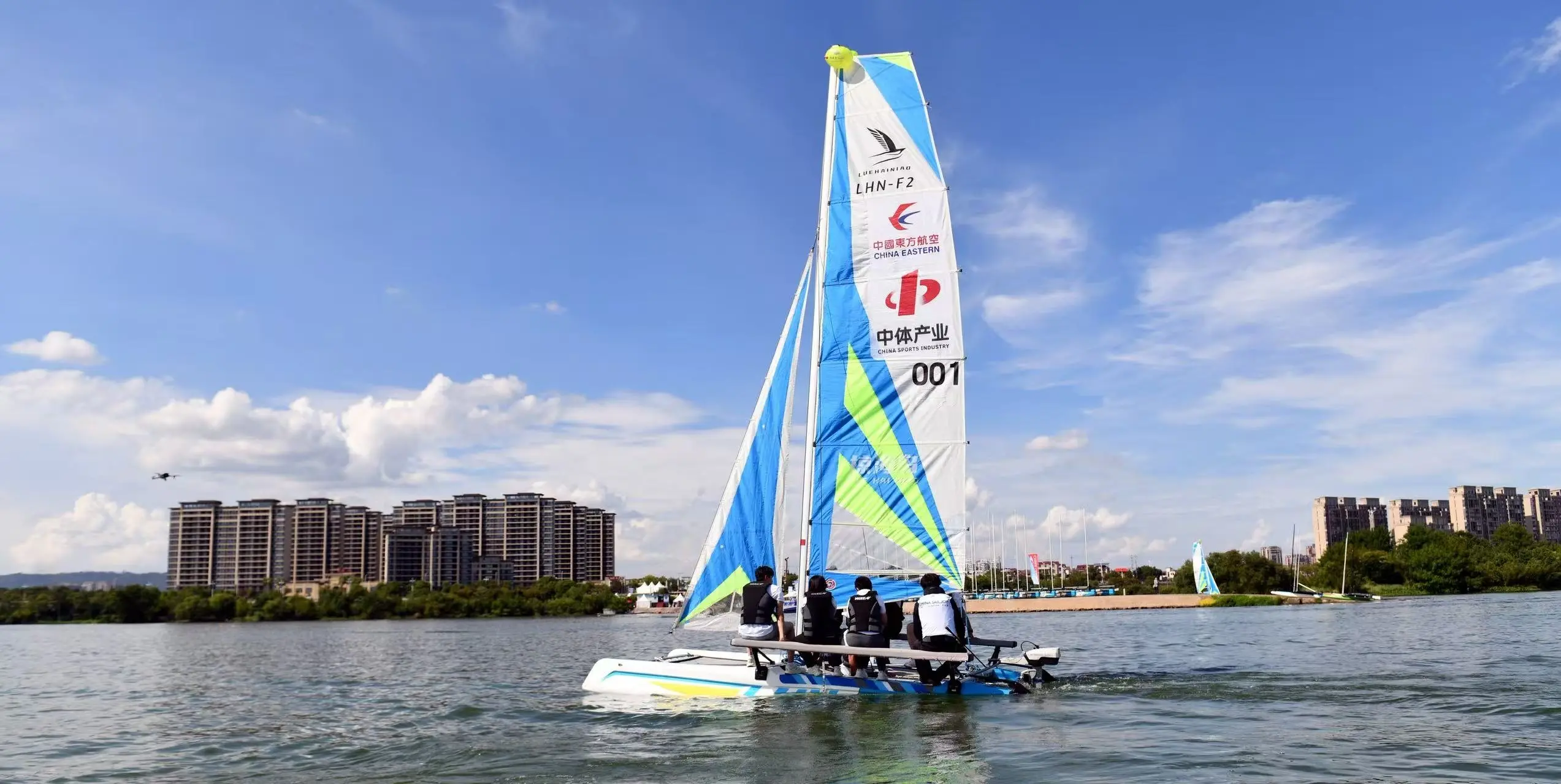 国际公路自 国际公路自